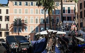 Piazza Di Spagna 9 Luxury B&b And Art Gallery